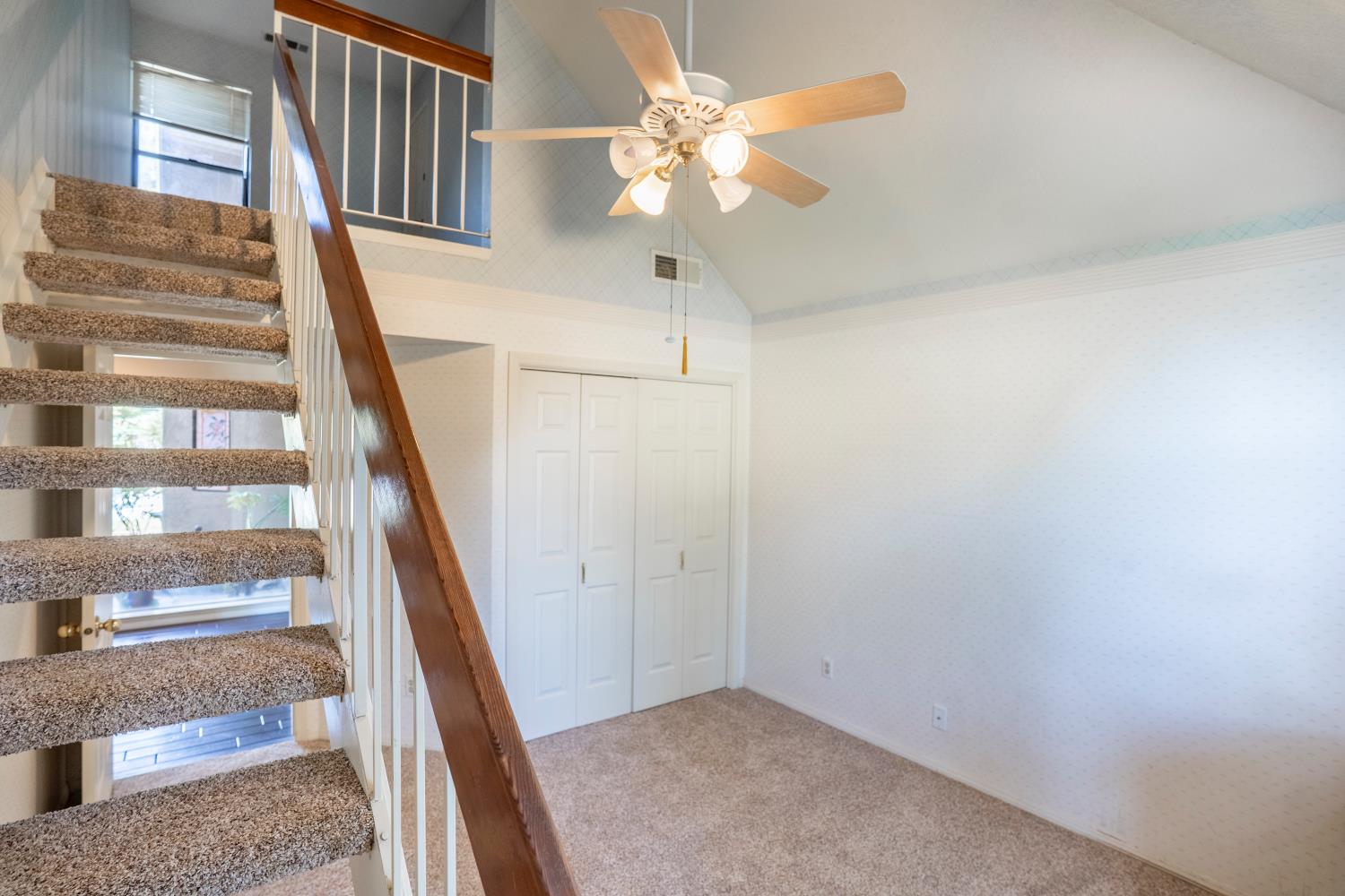 314 W Audubon Dr, Fresno, CA 93711