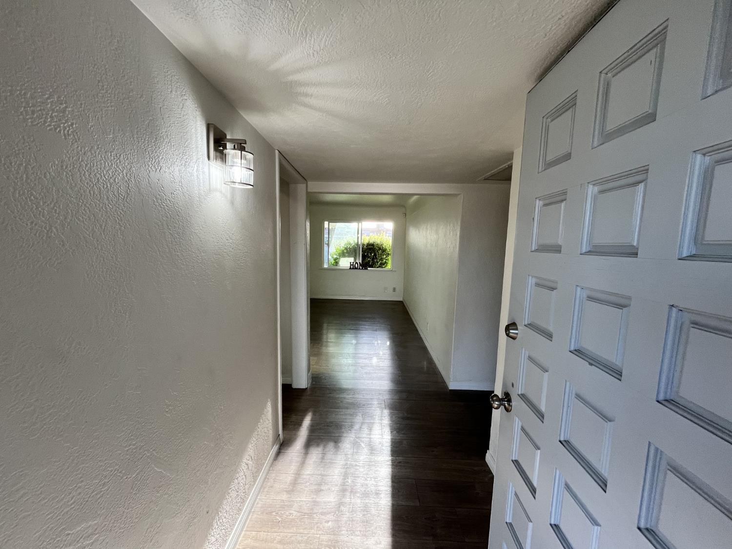 2235 N Backer Ave, Fresno, CA 93703