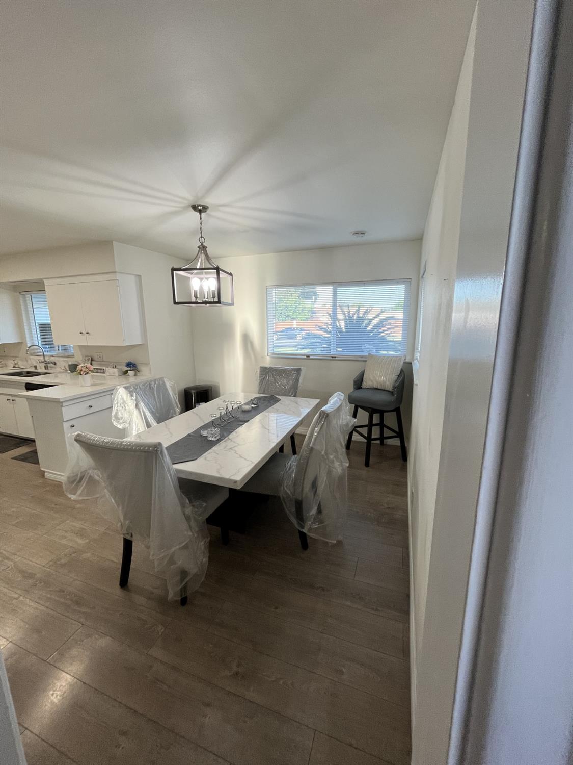 2235 N Backer Ave, Fresno, CA 93703