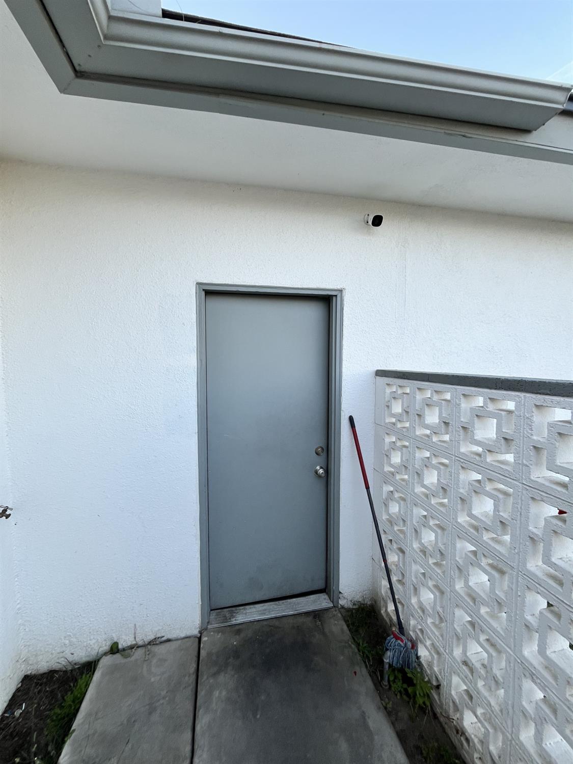 2235 N Backer Ave, Fresno, CA 93703