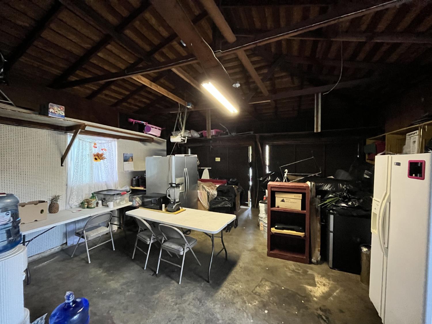 2235 N Backer Ave, Fresno, CA 93703