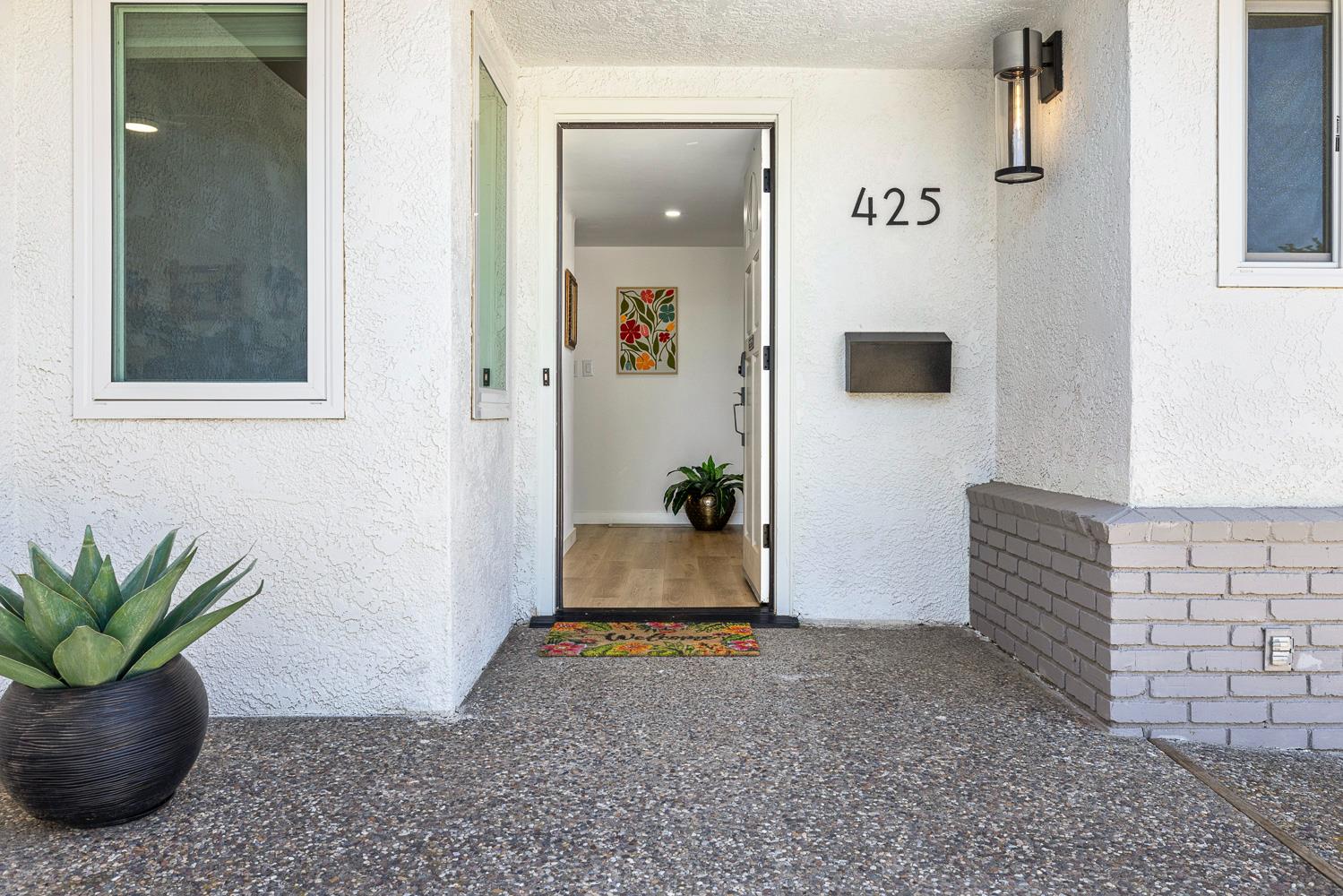 425 Stanford Ave, Coalinga, CA 93210