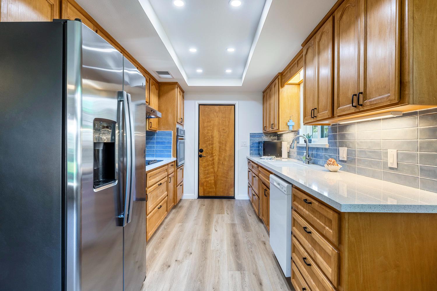 425 Stanford Ave, Coalinga, CA 93210