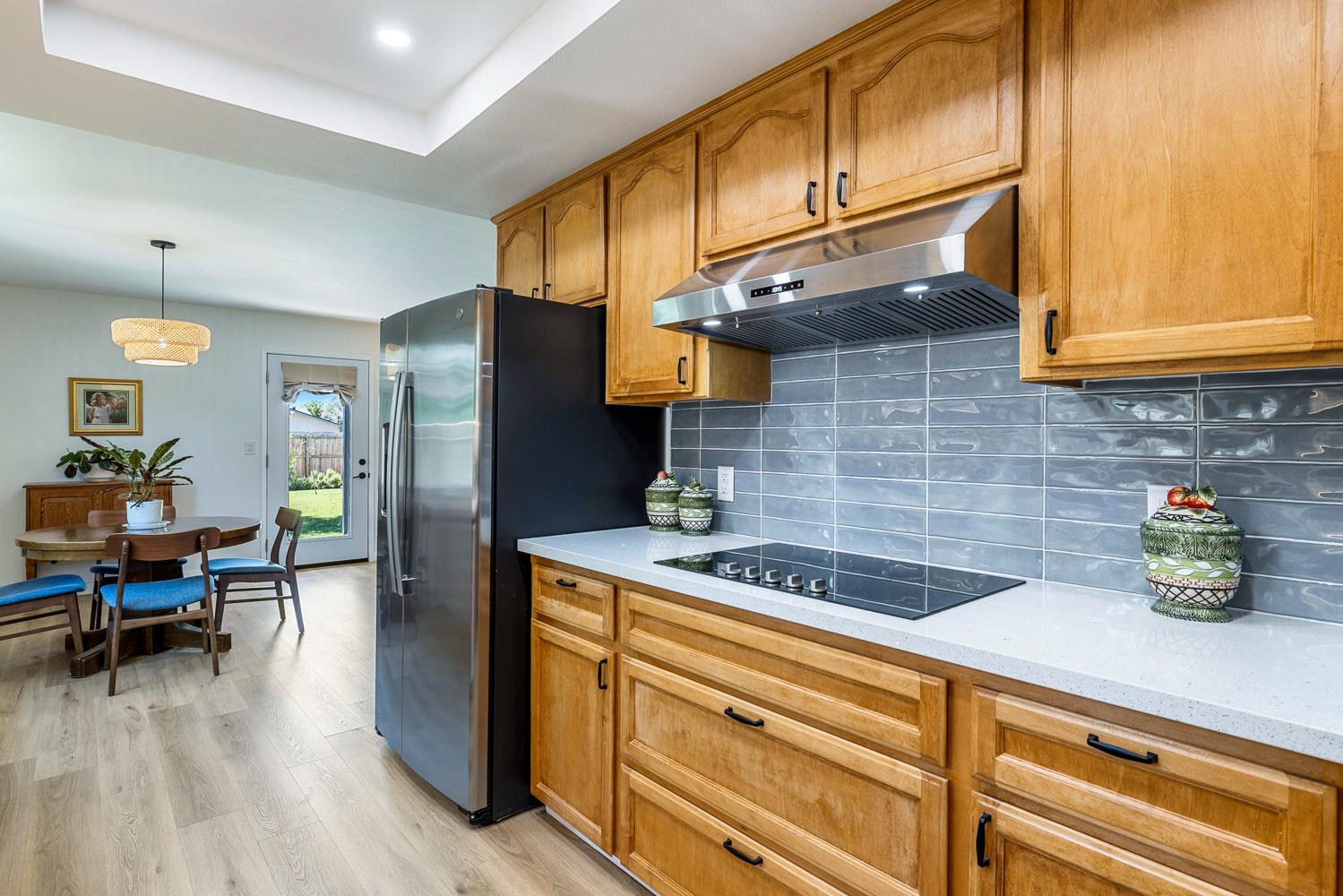 425 Stanford Ave, Coalinga, CA 93210