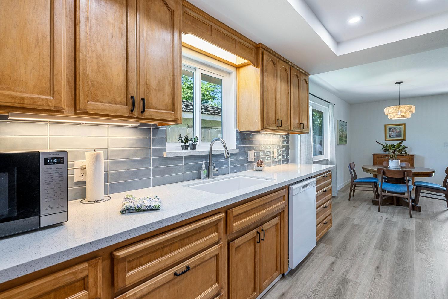 425 Stanford Ave, Coalinga, CA 93210