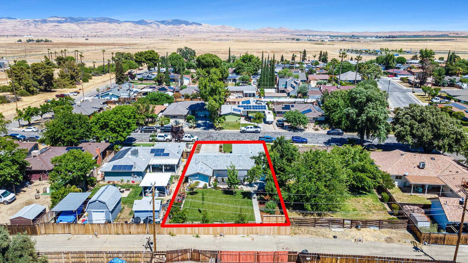 425 Stanford Ave, Coalinga, CA 93210