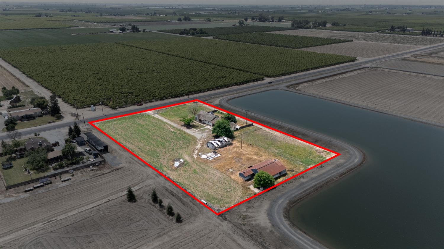 6766 Ave 408, Dinuba, CA 93618