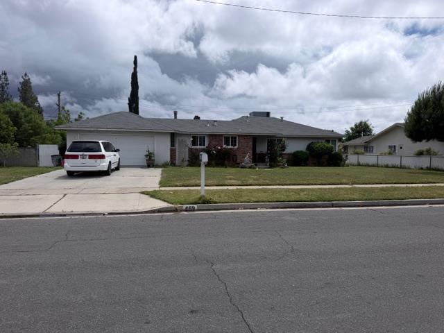 469 E San Jose Ave, Fresno, CA 93711