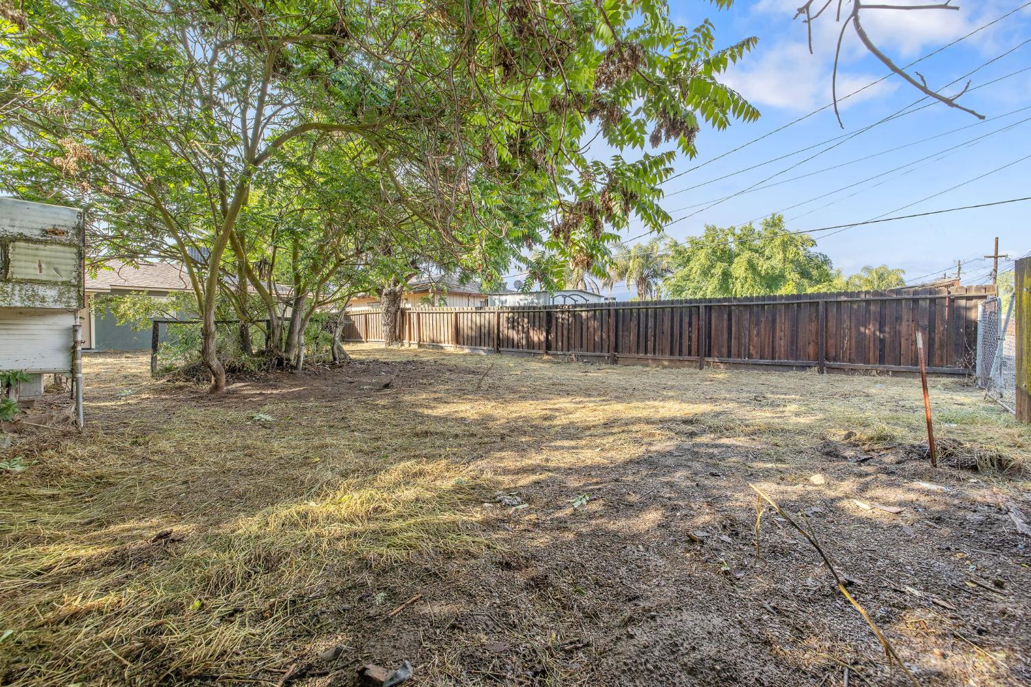 1305 Alameda Ave, Chowchilla, CA 93610