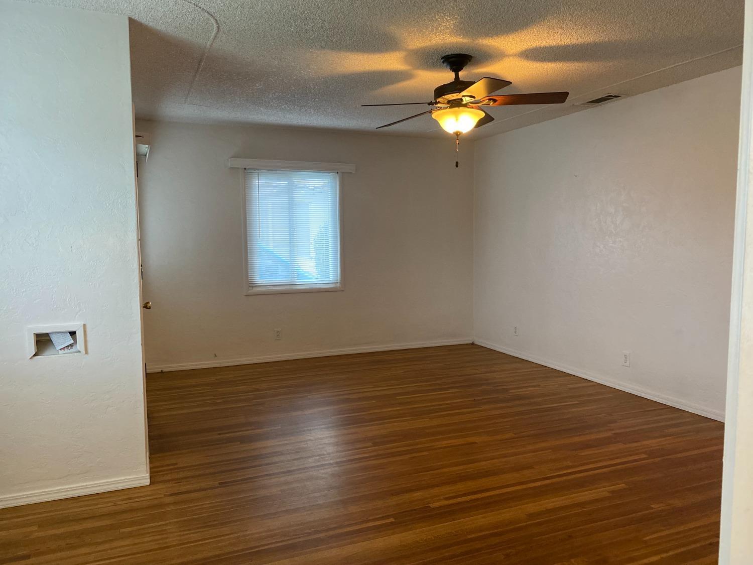 3235 E Princeton Ave, Fresno, CA 93703