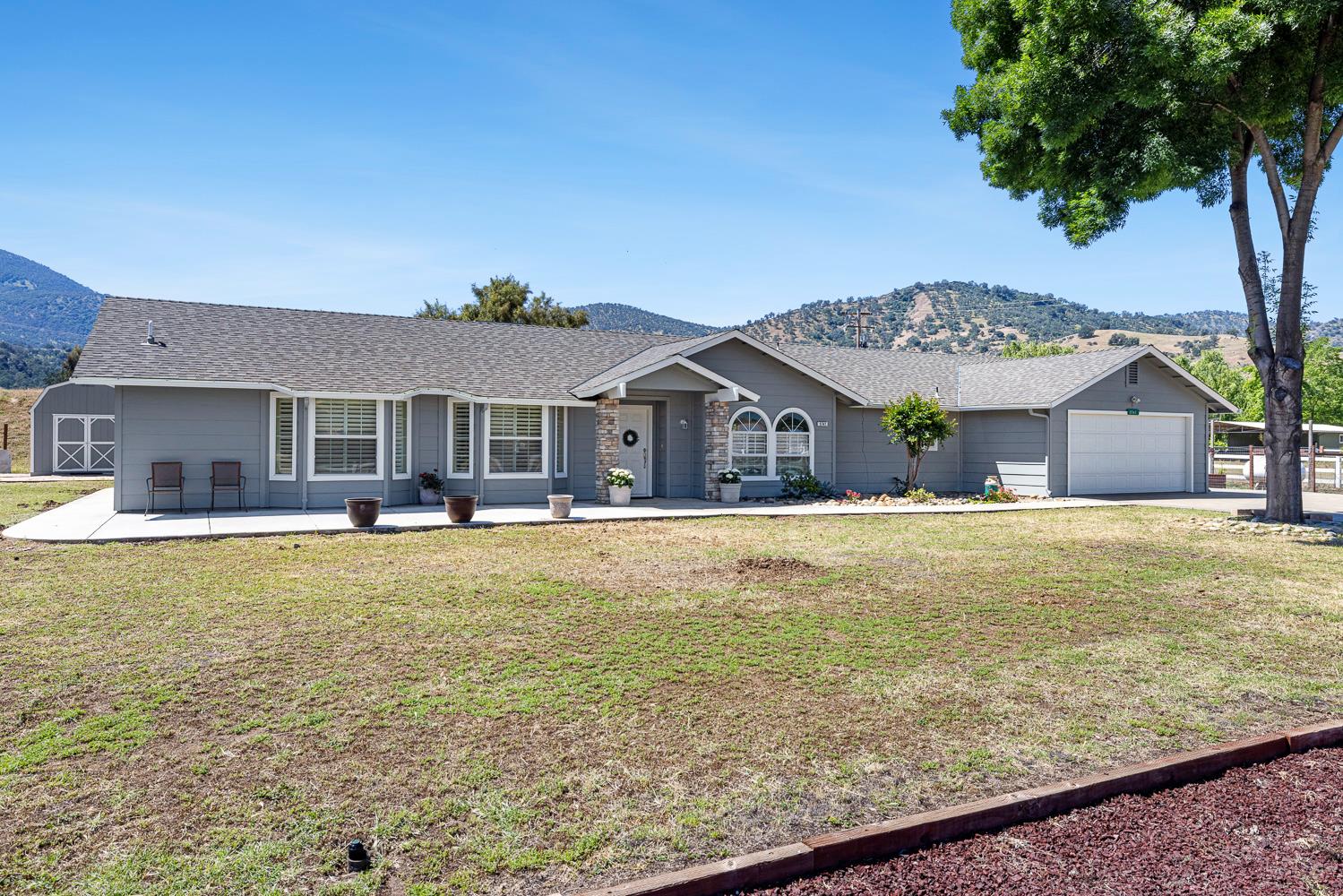 5741 Elwood Rd, Sanger, CA 93657