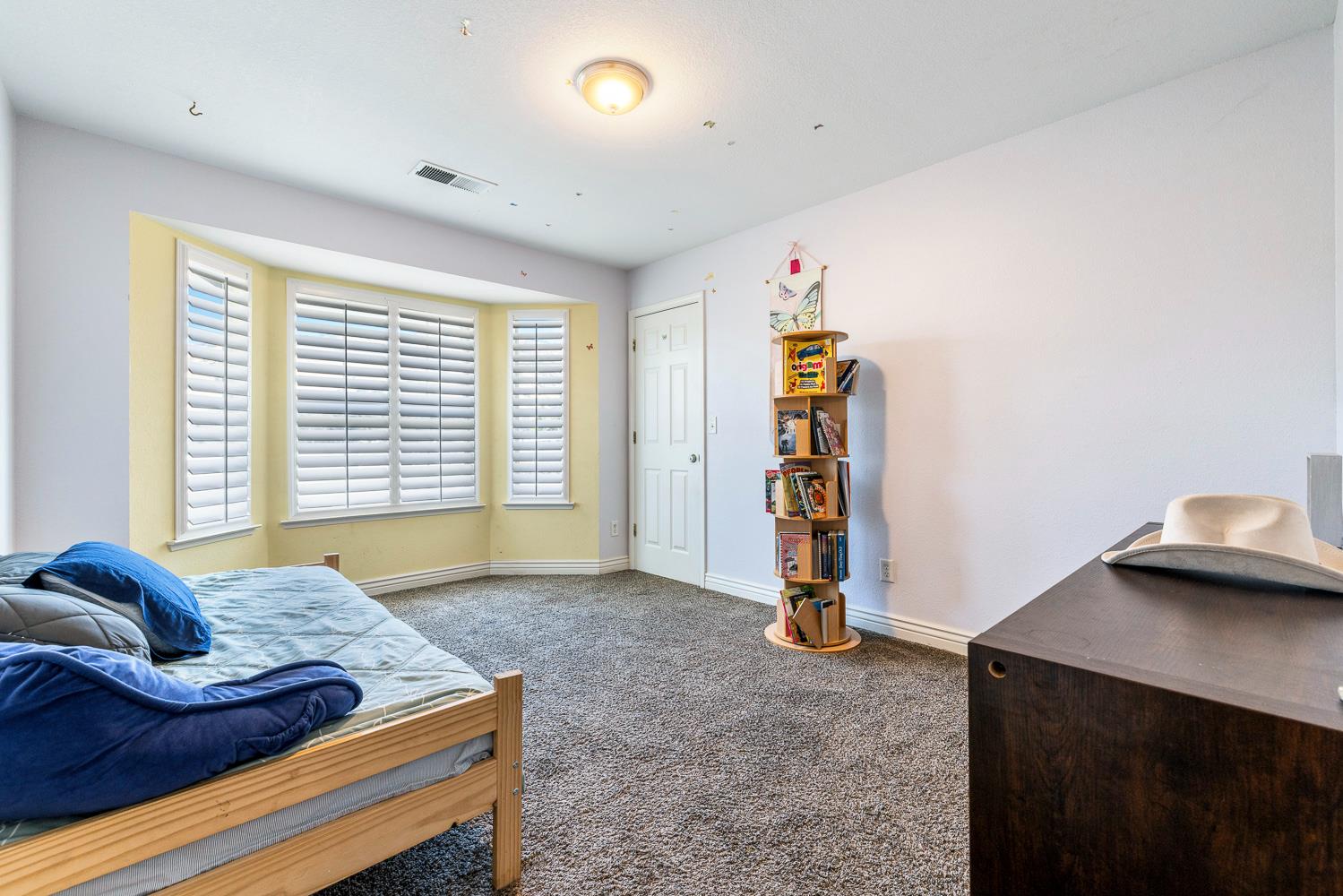 5741 Elwood Rd, Sanger, CA 93657