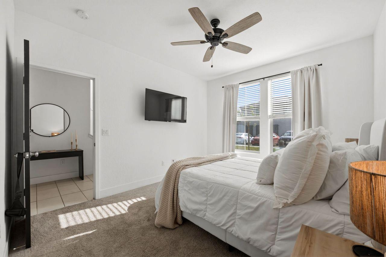 555 N Citadel Ln, Clovis, CA 93611