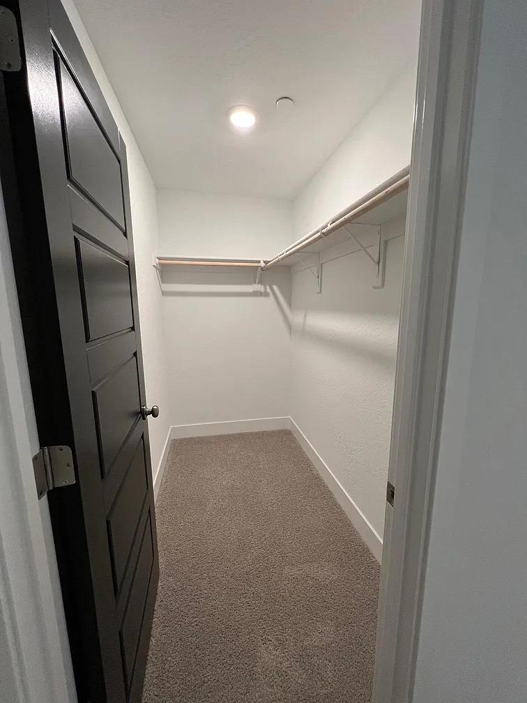 555 N Citadel Ln, Clovis, CA 93611