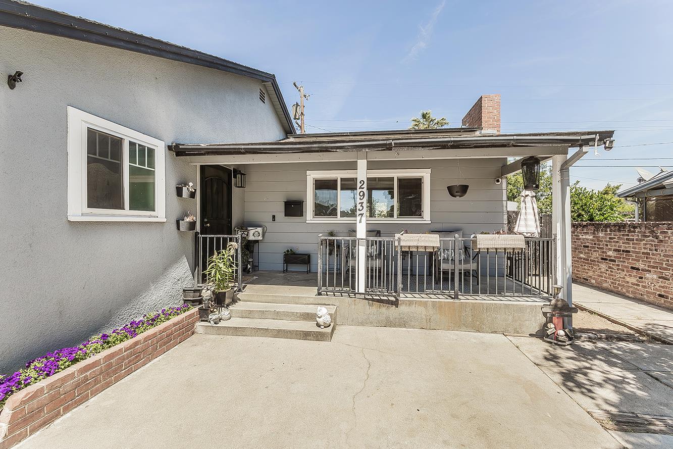 2937 E Willis Ave, Fresno, CA 93726