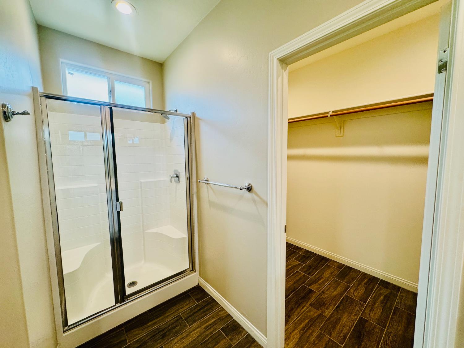 8504 Kowa St, Bakersfield, CA 93314