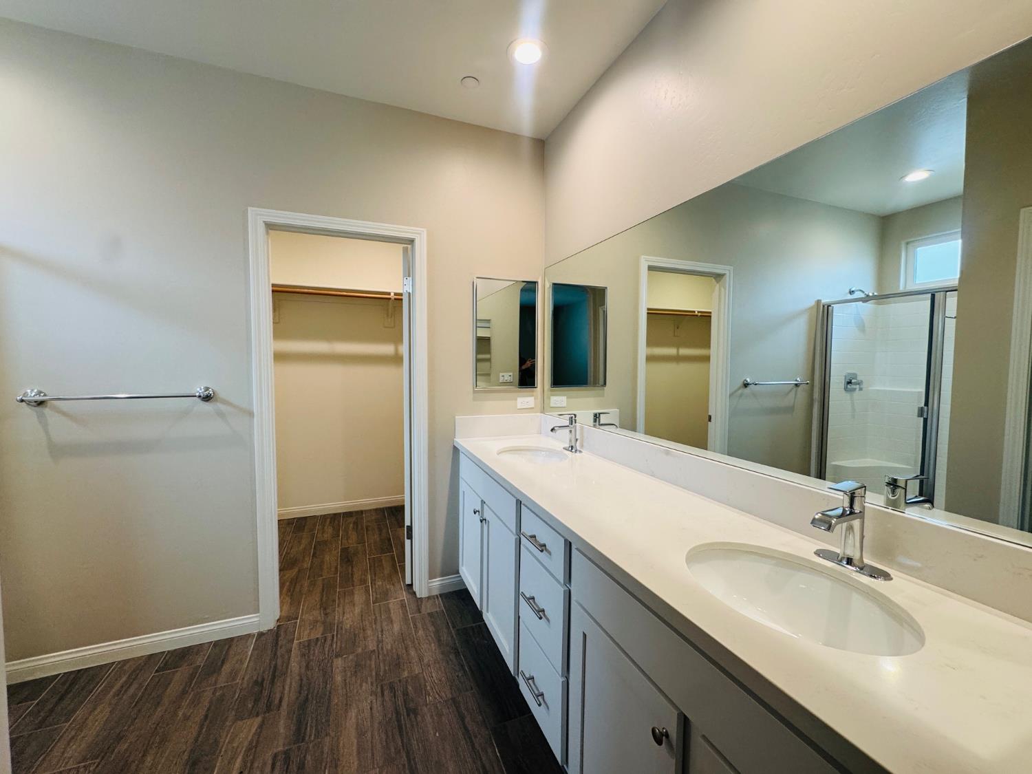 8504 Kowa St, Bakersfield, CA 93314