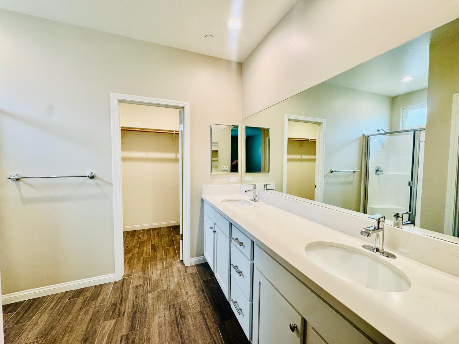 8504 Kowa St, Bakersfield, CA 93314