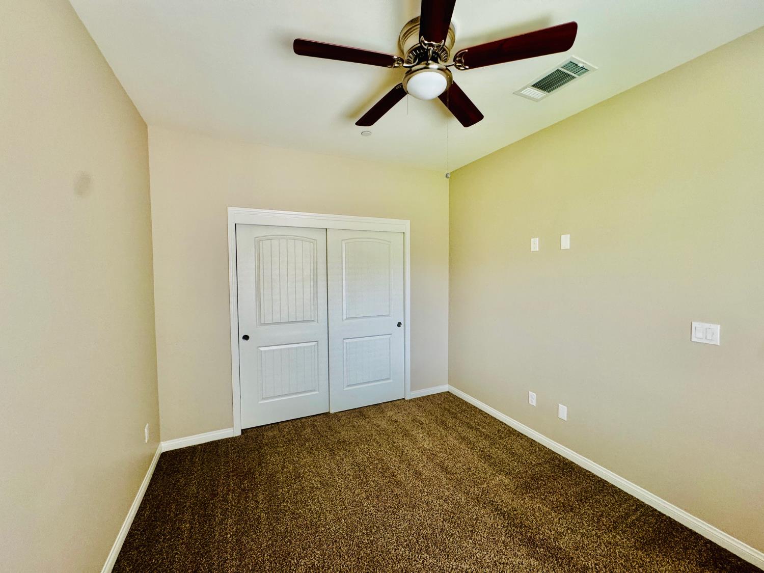 8504 Kowa St, Bakersfield, CA 93314