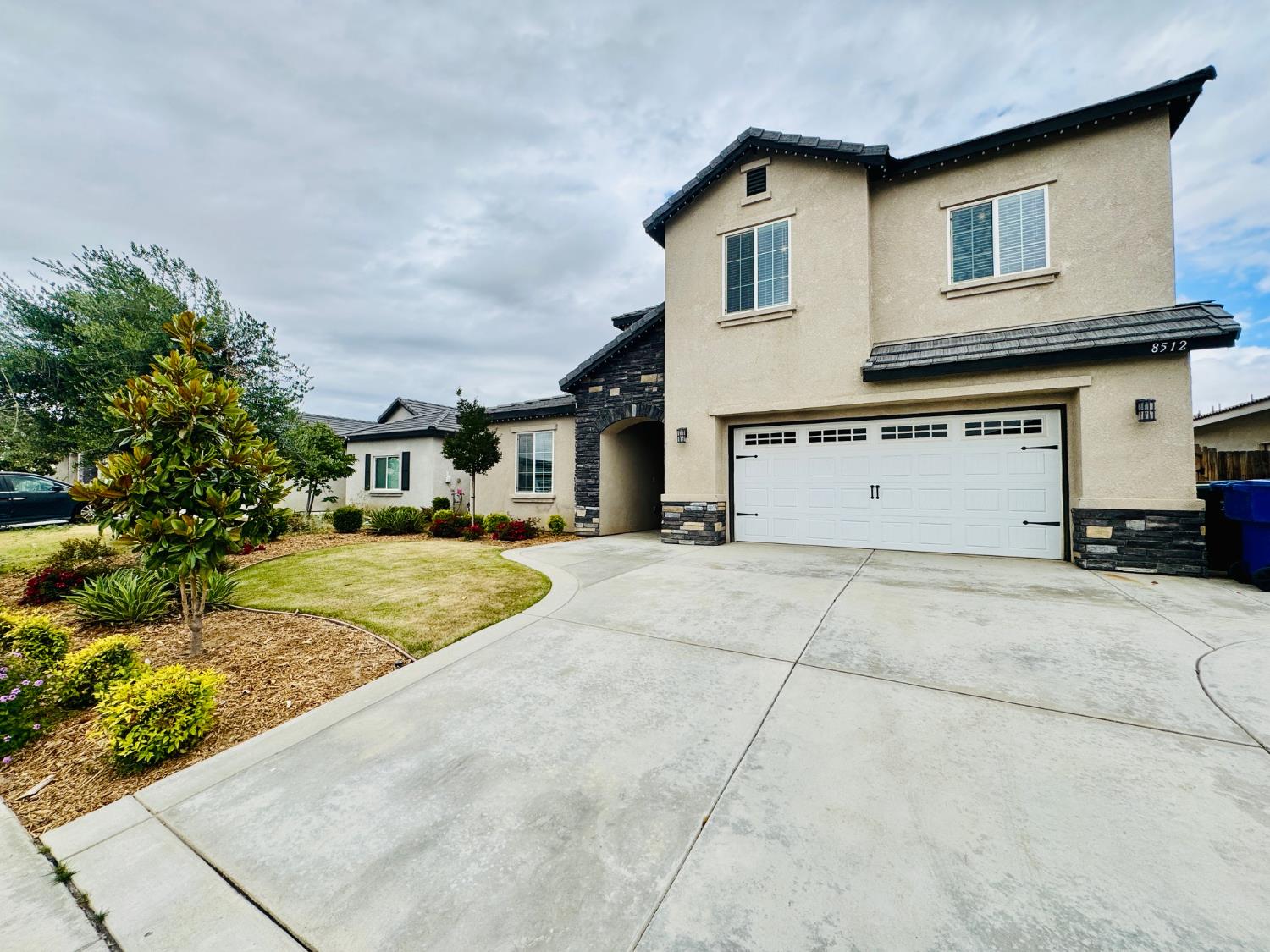 8512 Kowa St, Bakersfield, CA 93314