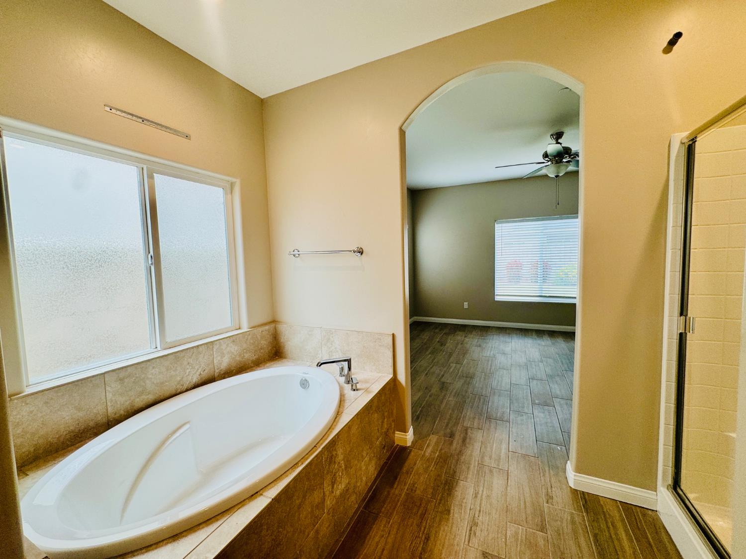 8512 Kowa St, Bakersfield, CA 93314