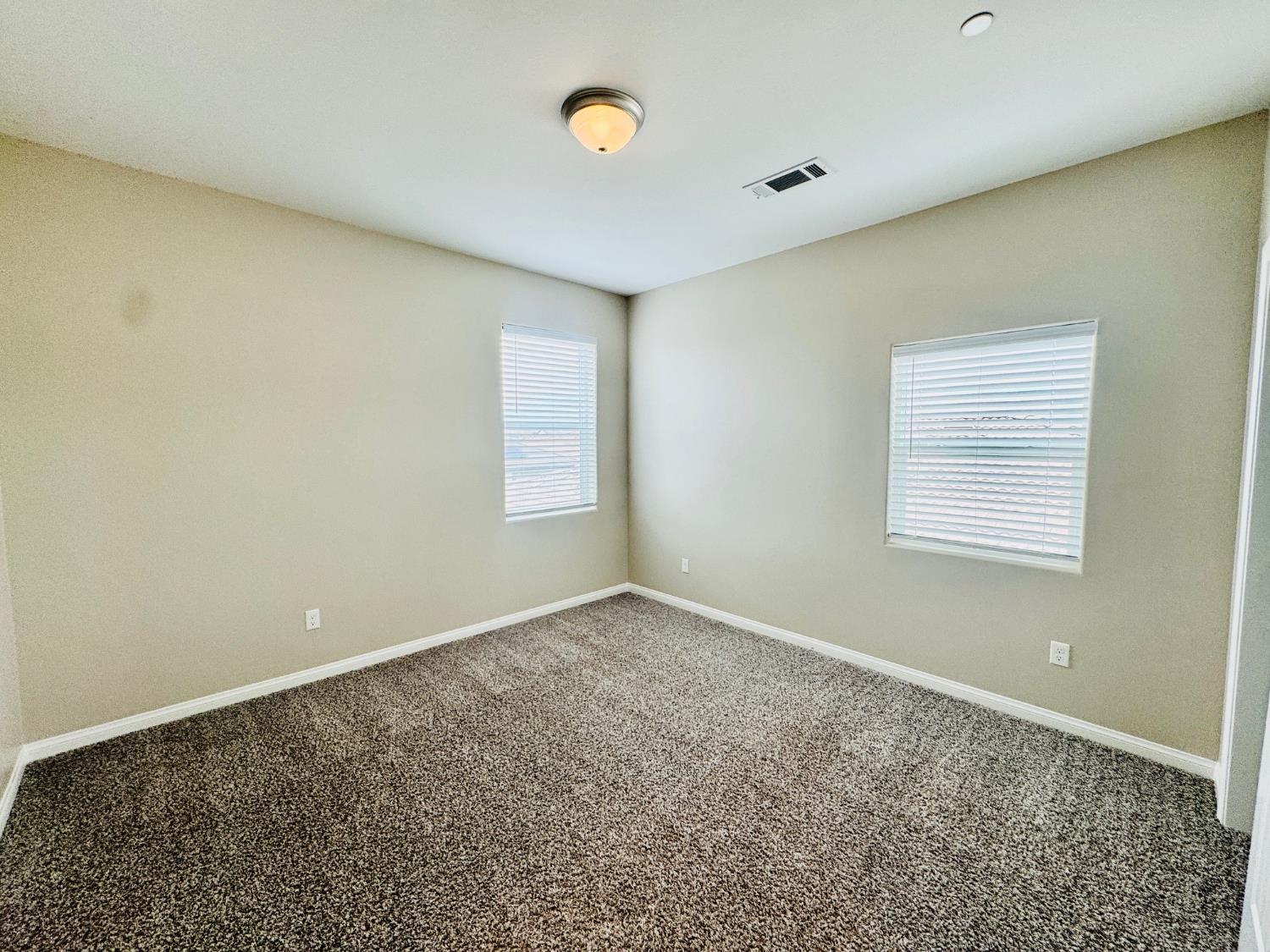 8512 Kowa St, Bakersfield, CA 93314