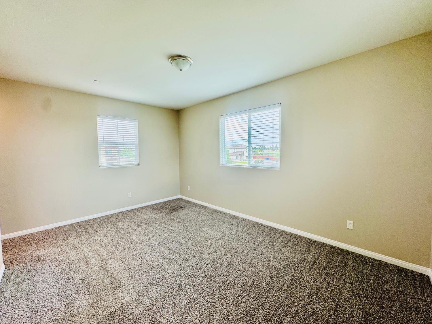 8512 Kowa St, Bakersfield, CA 93314