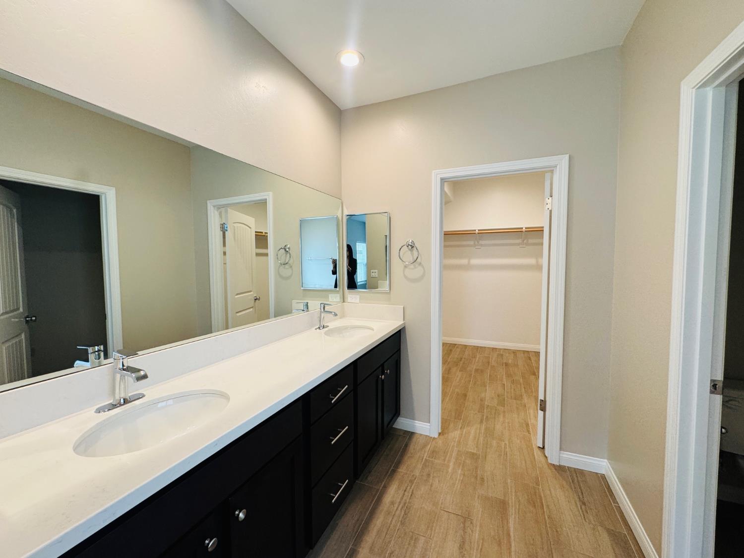 8512 Kowa St, Bakersfield, CA 93314