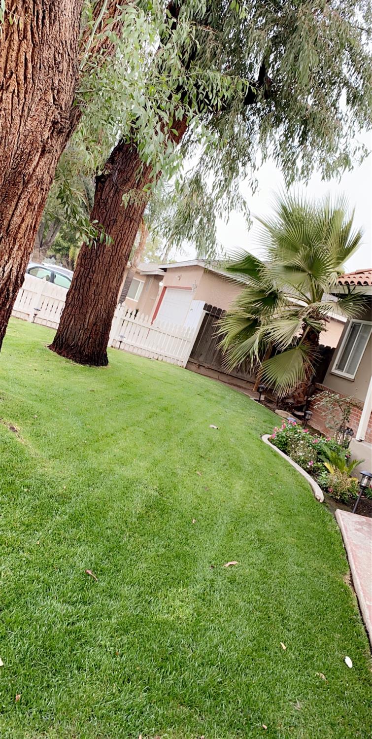814 W Vassar Ave, Fresno, CA 93705