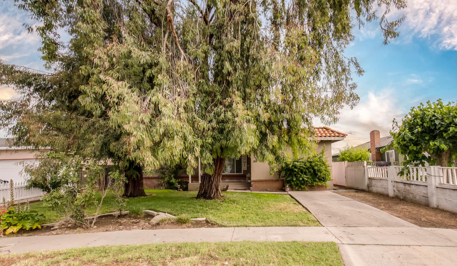 814 W Vassar Ave, Fresno, CA 93705