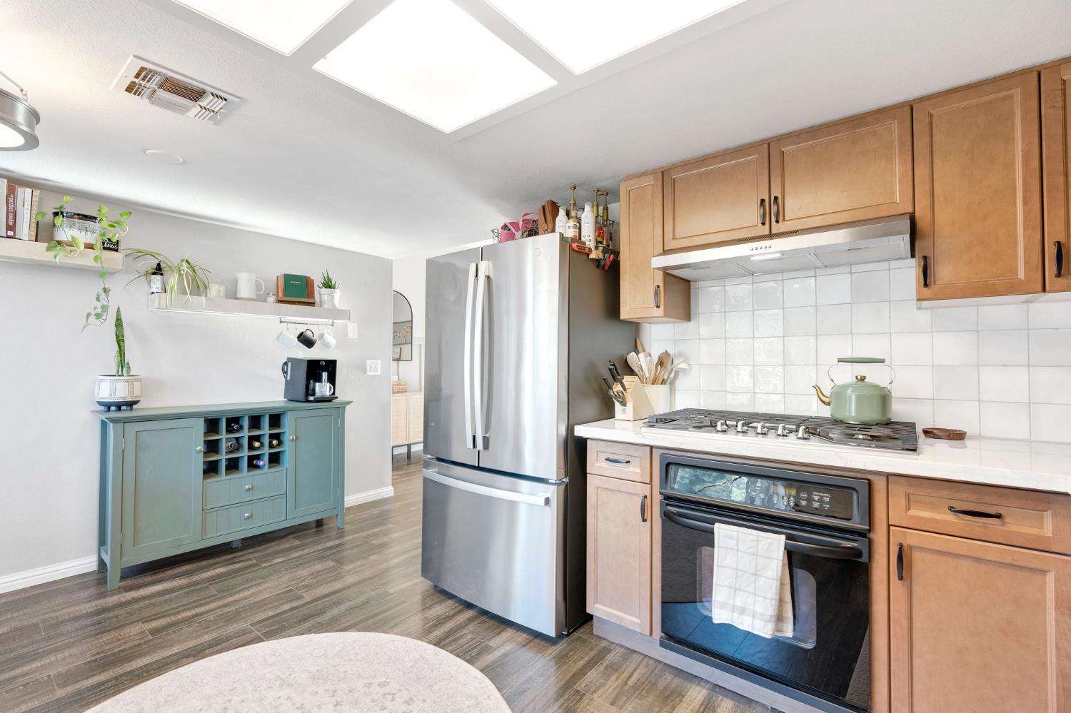 42 McKelvy Ave, Clovis, CA 93611