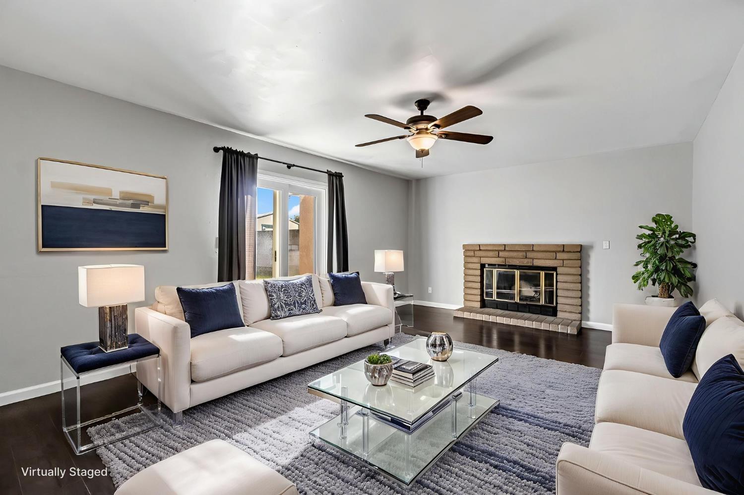 5306 N Carlsbad Ave, Fresno, CA 93722