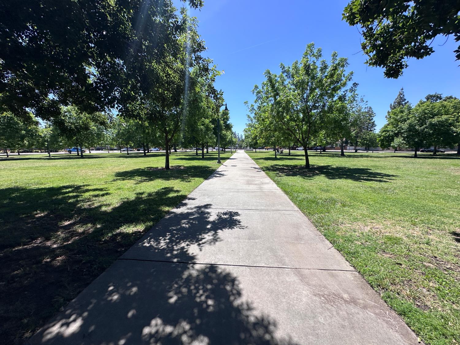 478 Mahogany Ln, Clovis, CA 93611