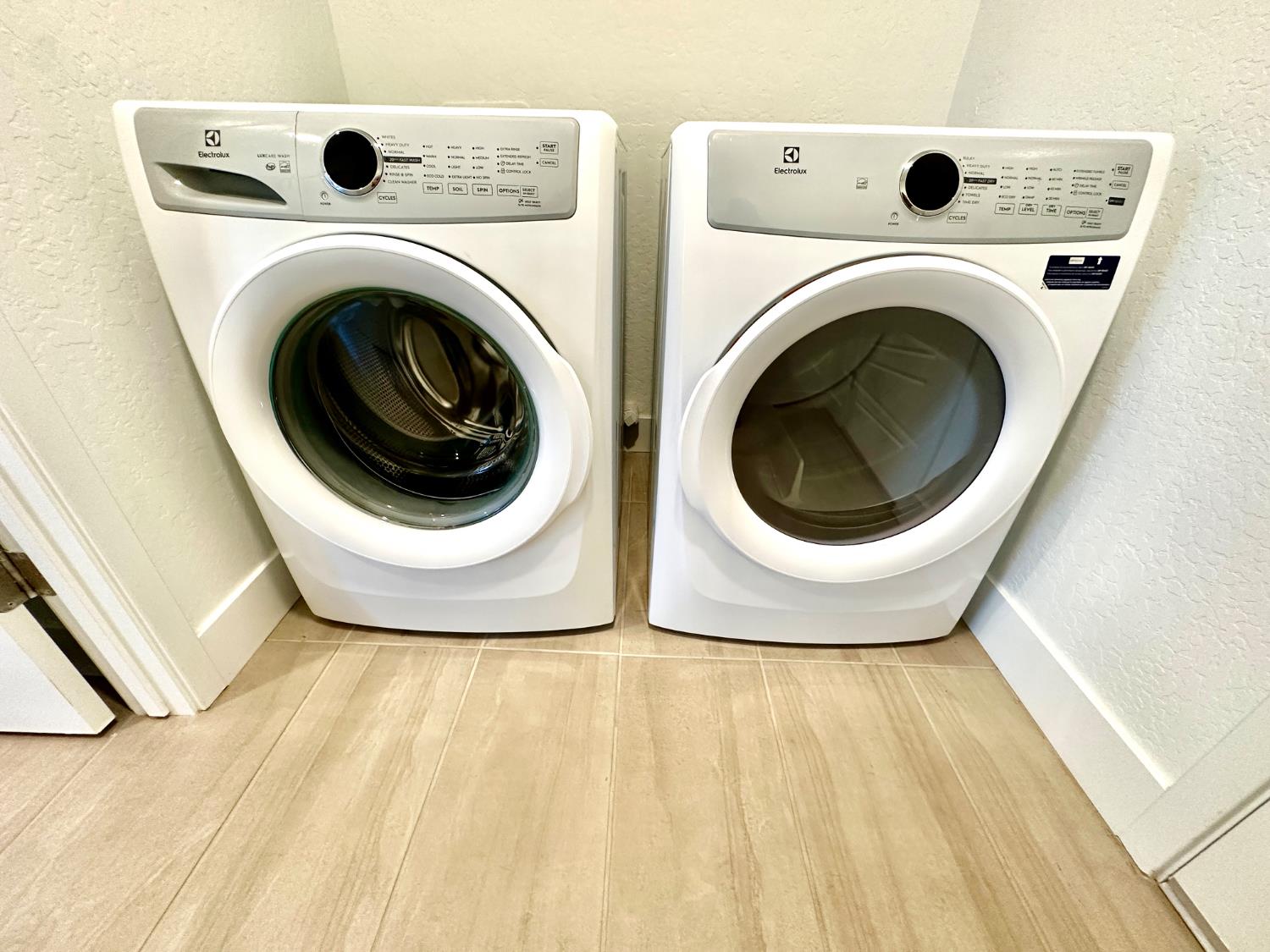 478 Mahogany Ln, Clovis, CA 93611