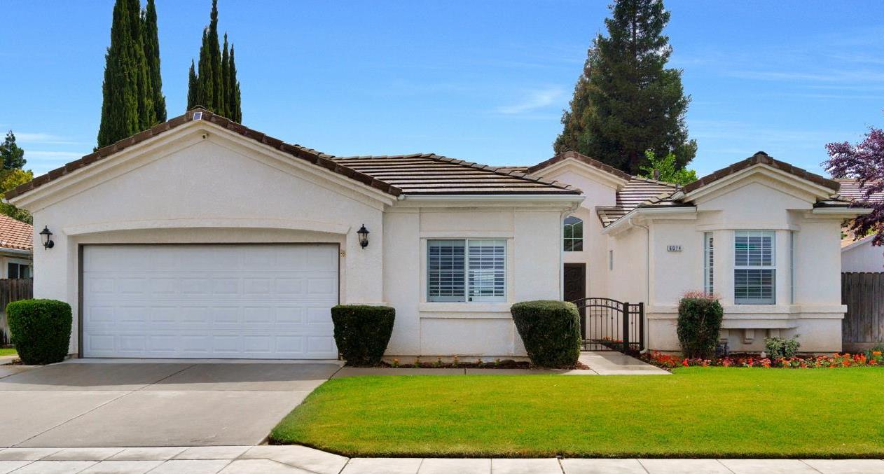 6074 W El Paso Ave, Fresno, CA 93722