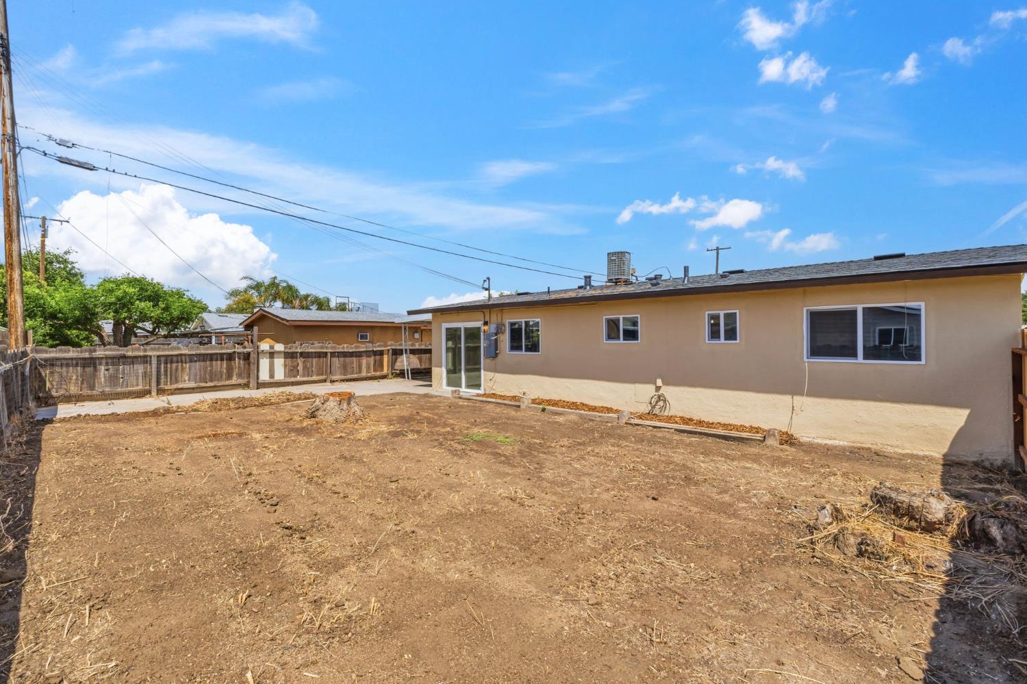 1406 Bengston Ave, Hanford, CA 93230