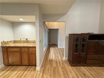 1854 Cougar Ln, Clovis, CA 93611