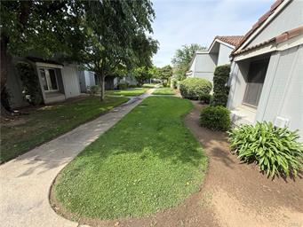 1854 Cougar Ln, Clovis, CA 93611