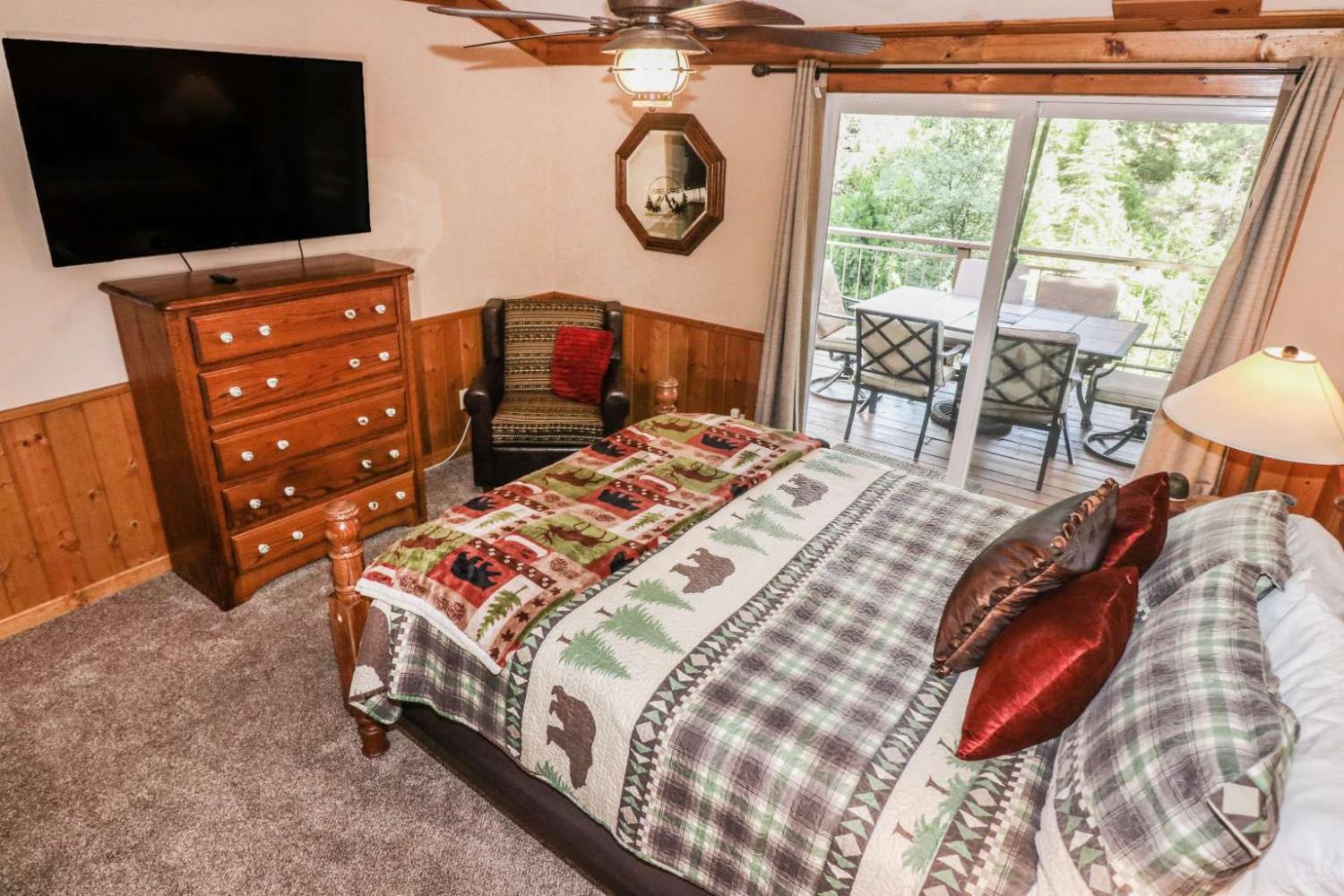 52854 Balsam Dr, Oakhurst, CA 93644