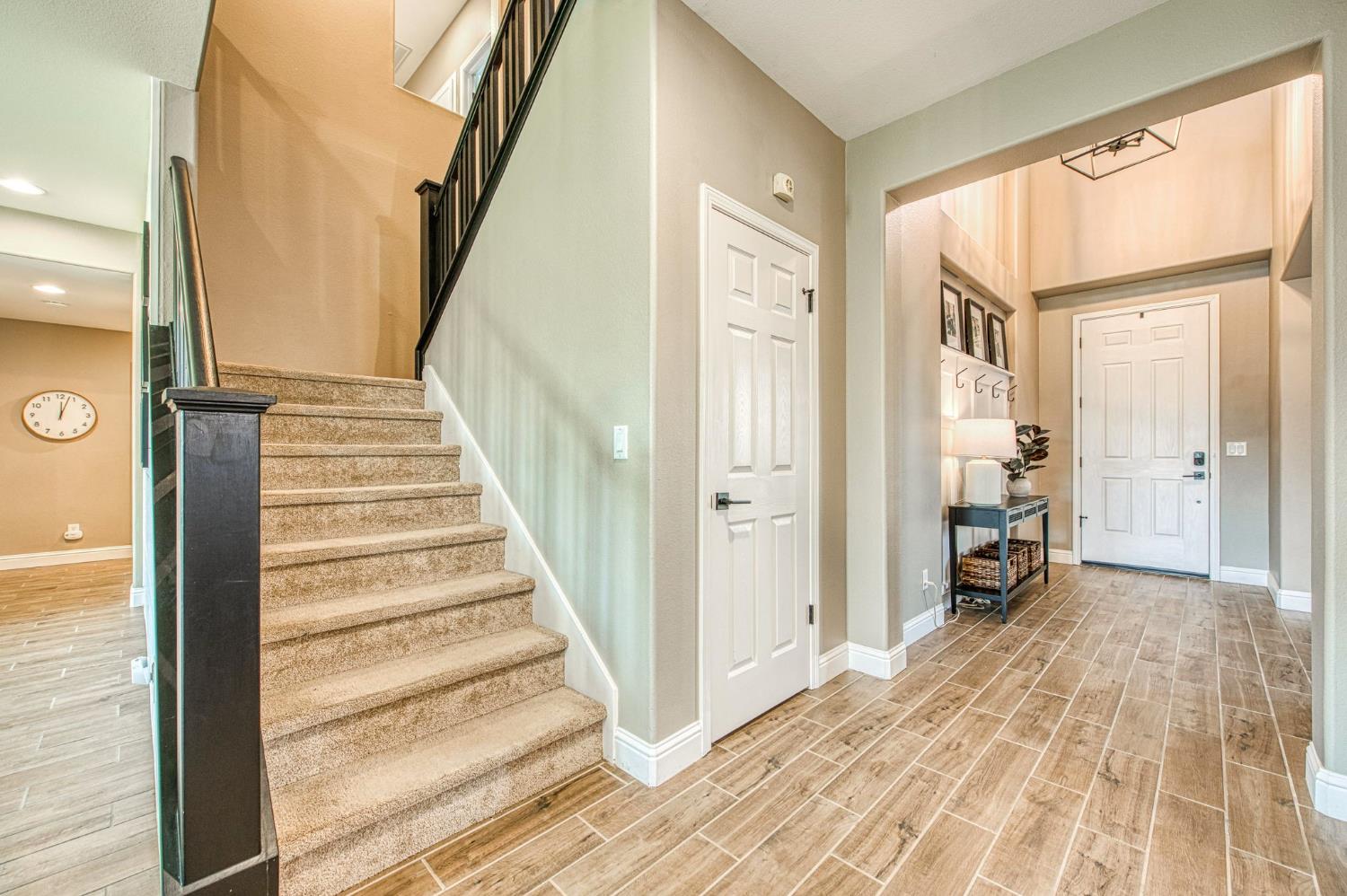 4686 N Arrow Ridge Way, Clovis, CA 93619