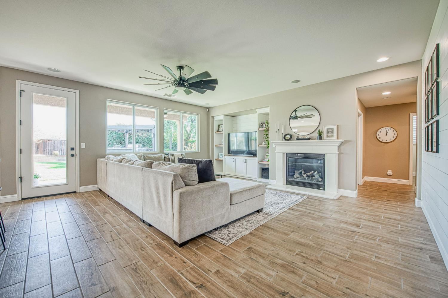 4686 N Arrow Ridge Way, Clovis, CA 93619