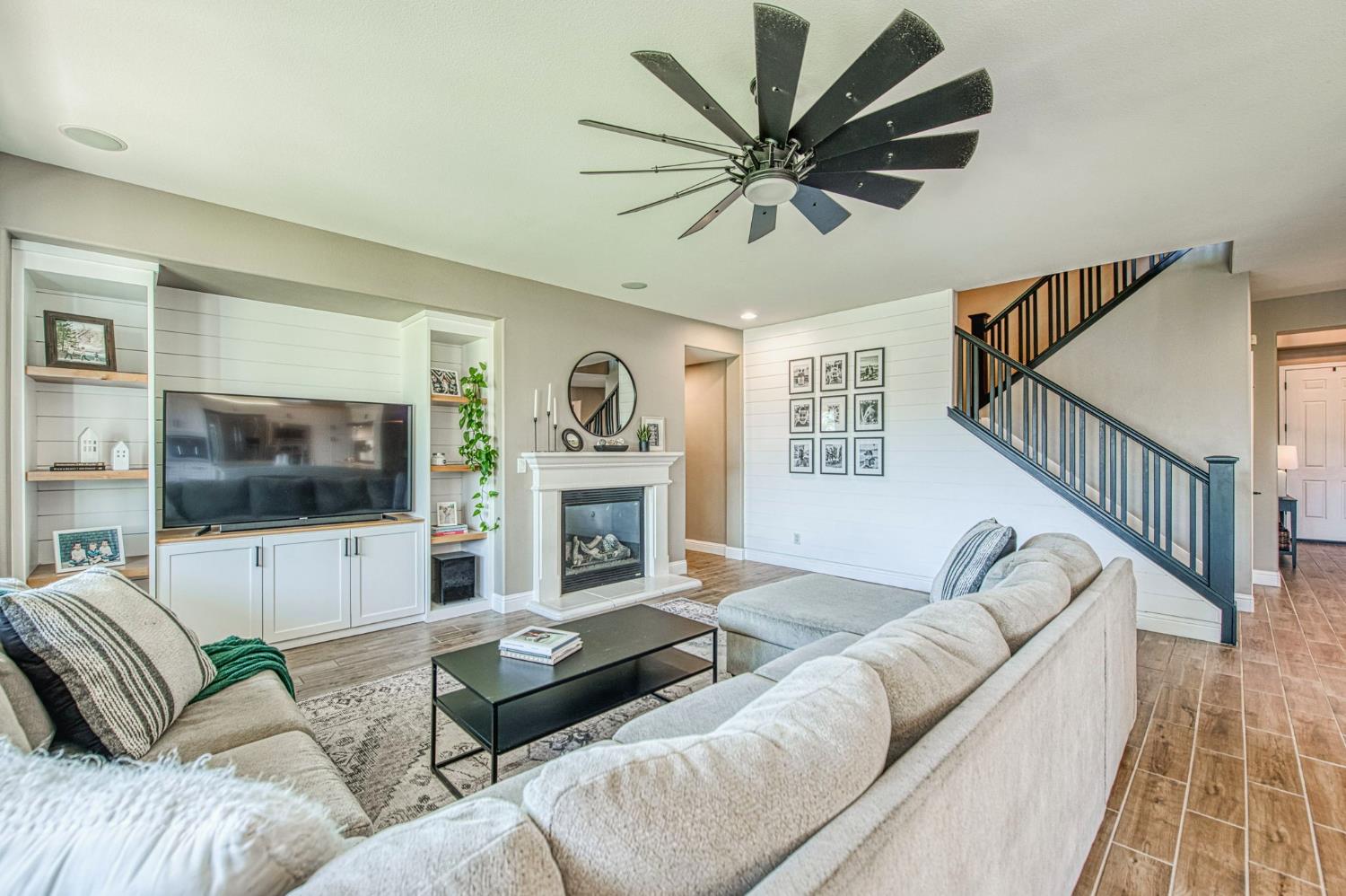 4686 N Arrow Ridge Way, Clovis, CA 93619