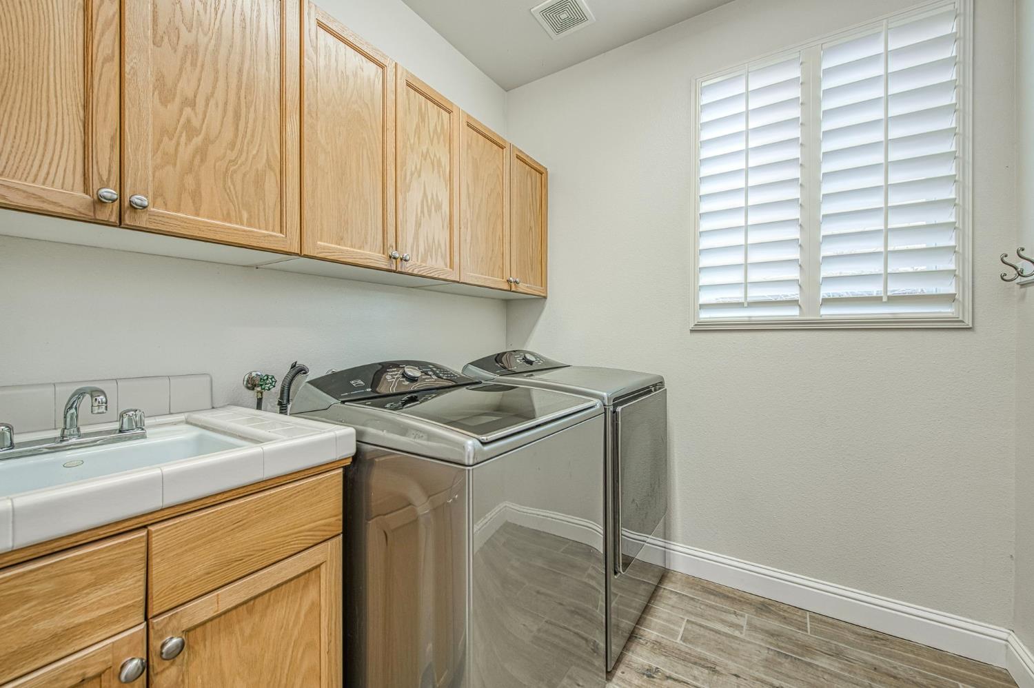 4686 N Arrow Ridge Way, Clovis, CA 93619
