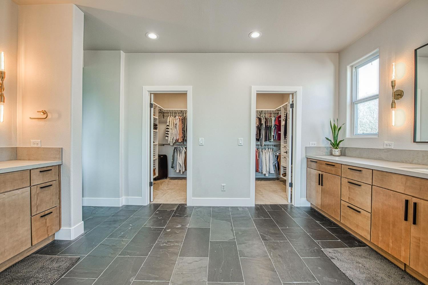 4686 N Arrow Ridge Way, Clovis, CA 93619