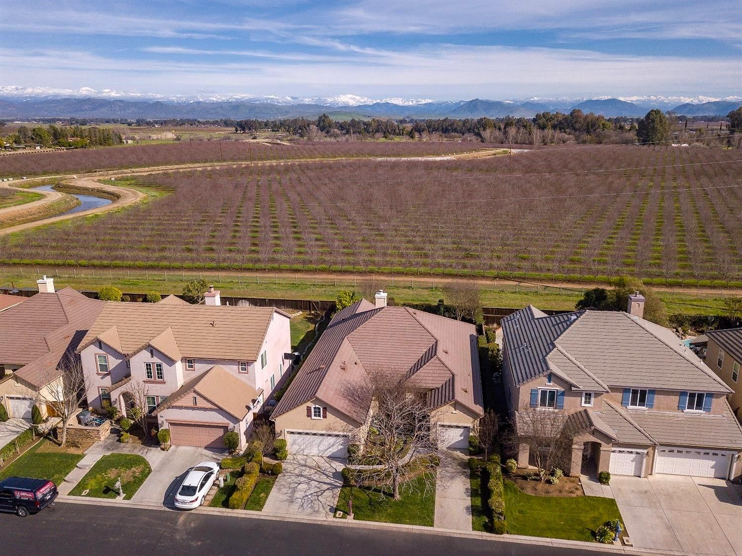 4686 N Arrow Ridge Way, Clovis, CA 93619