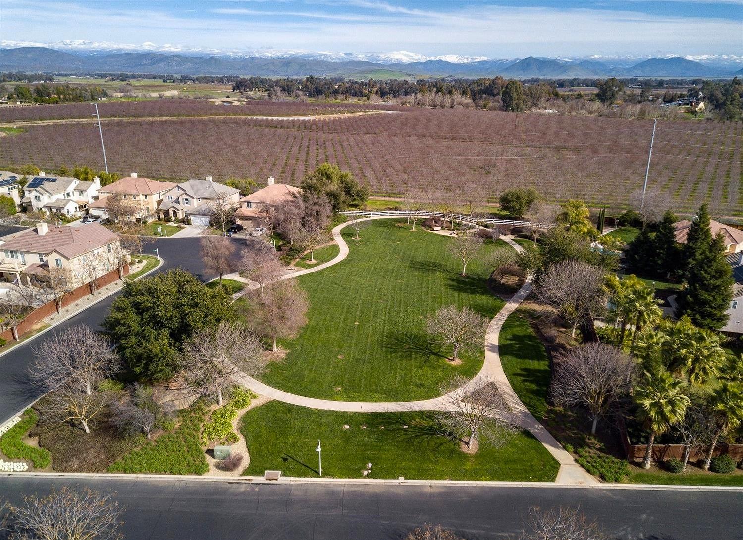 4686 N Arrow Ridge Way, Clovis, CA 93619