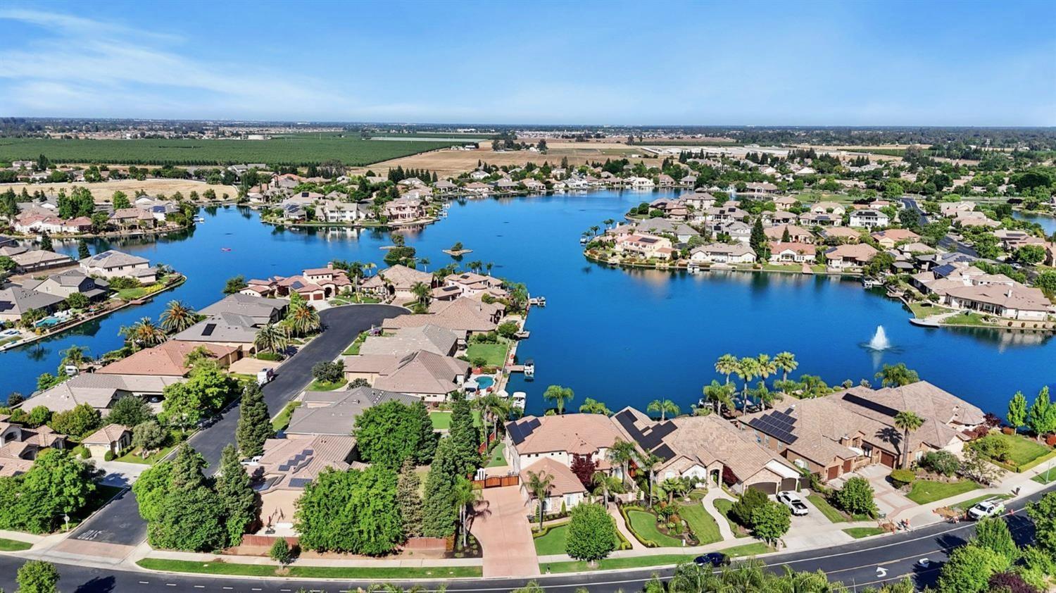 4686 N Arrow Ridge Way, Clovis, CA 93619