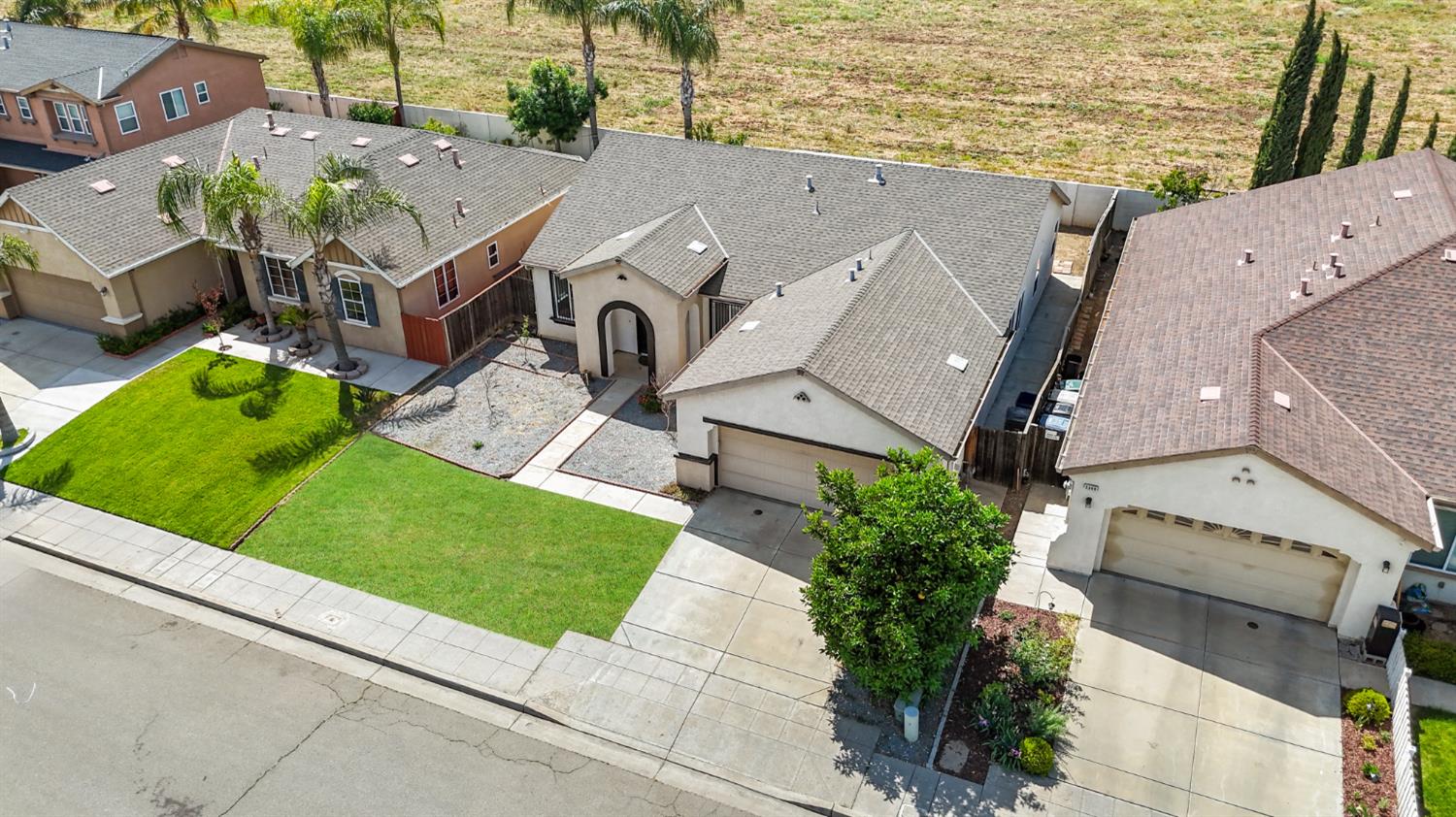 2312 S Bush Ave, Fresno, CA 93727