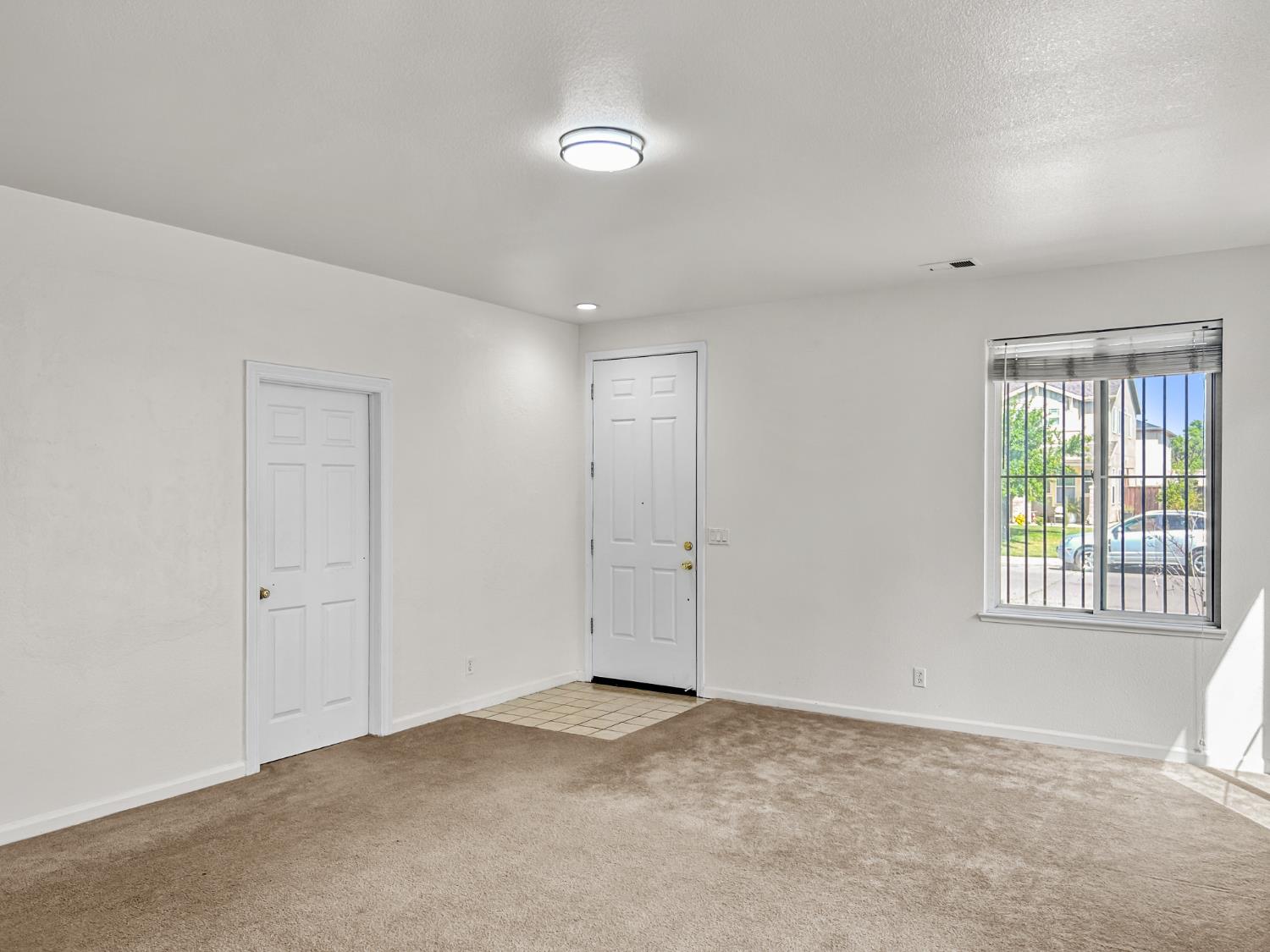 2312 S Bush Ave, Fresno, CA 93727