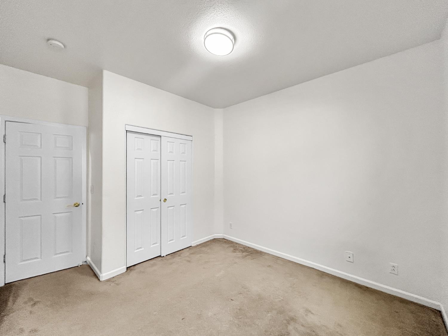 2312 S Bush Ave, Fresno, CA 93727